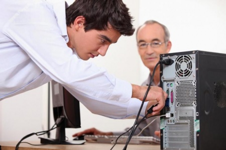Le conseil informatique guide la conception d'un syst&egrave;me sur mesure.